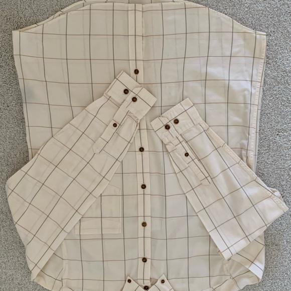 Nautical dress shirts size medium.  Bundle of four shirts. - Picture 10 of 15